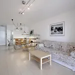 Spacious In Golf Del Sur Apartmán *