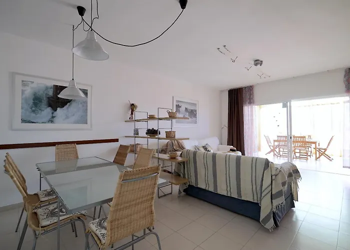 Spacious In Golf Del Sur Apartman