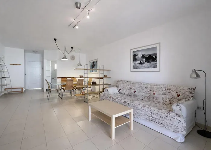 Spacious In Golf Del Sur Apartman *